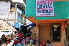 Jokowi forgot pledge to grant land certificates: Lawyer