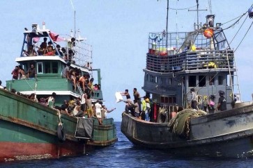 100 Rohingya found off Myanmar's south coast en route to Malaysia