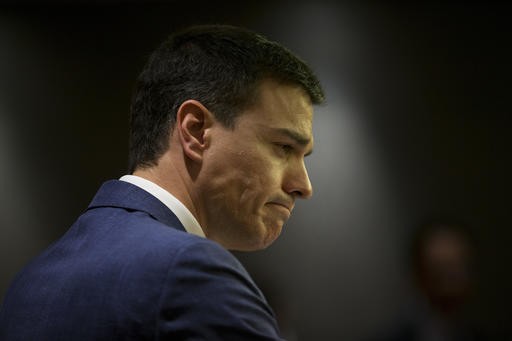 Spain's Socialist Party leader Pedro Sanchez listens to a question during a news conference after his meeting with Spain's King Felipe, at the Spanish parliament in Madrid, April 26. King Felipe is wrapping up two days of talks with political party leaders in a last-ditch bid to break a four-month deadlock in finding a candidate capable of forming a government, but another election looks more likely. 
