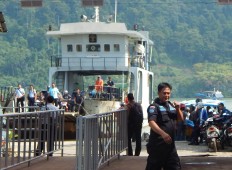 Executions near as officials visit prison for final check