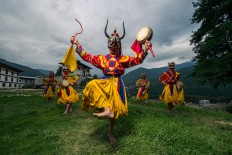 Bhutan: on the roof of the world, at the foot of Himalayas