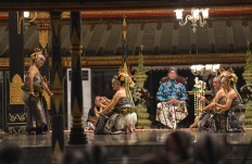 Dancers perform the Bedaya Tirta Hayuningrat dance, created by Sultan Hamengku Buwono X, as the Sultan watches. JP/ Tarko Sudiarno

