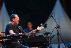 Pianist Jeff Lorber performs during the Borobudur Jazz Festival. JP/Tarko Sudiarno