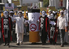 UN health agency trumpets 'plain packaging' for tobacco