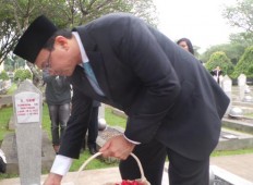 Nightspot operational hours to be regulated during Ramadhan: Ahok