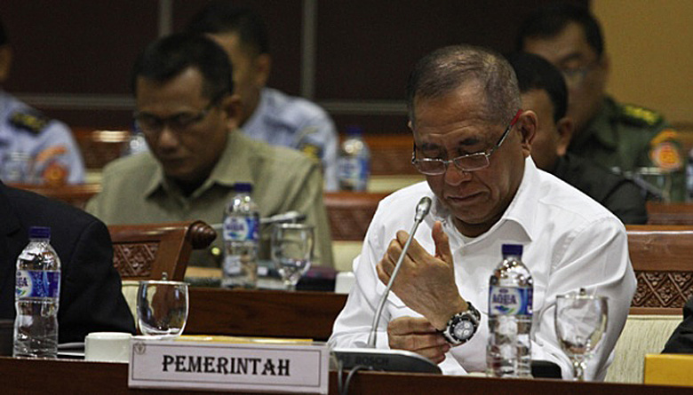 Establishing intelligence agency under Defense Ministry violates law