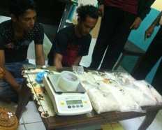 Police foil attempt to smuggle crystal meth into Central Sulawesi