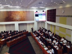 Meeting on state capital injection held behind closed doors