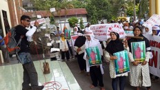 Govt, legislature to keep online defamation article in ITE Law