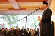 Ahok thanks Tahir Foundation for donated buses