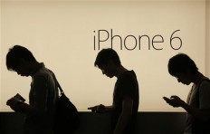 Apple to offer classes at stores