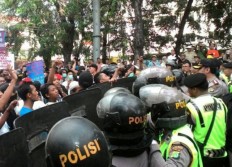 200 workers to hold two-day anti-Ahok rally 