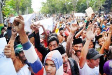 Kontras condemns police for obstructing burial of Sampang Shiite