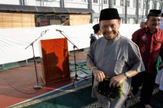 Democratic Party politician Sutan Bhatoegana passes away