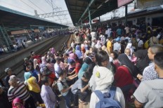 Bogor station braces floods of passengers during Idul Fitri holidays