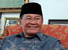 Former W.Sumatra gov, agrarian minister Hasan Basri Durin passes away
