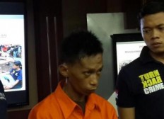 'Psychological pressure' behind killer's jail-break