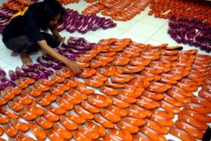 Garments, apparel, shoes: Indonesian sunset industries?