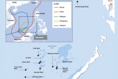 Malaysia calls for peaceful end to months-long South China Sea standoff
