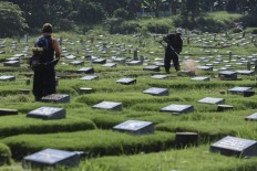 South Tangerang administration expects more revenue from cemeteries  