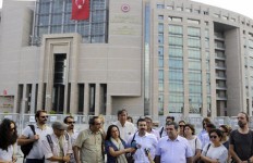 21 journalists appear in court in Turkey