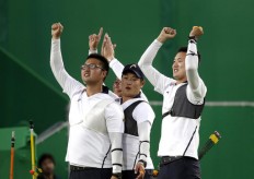 South Korea nearly flawless in team archery, beats US 