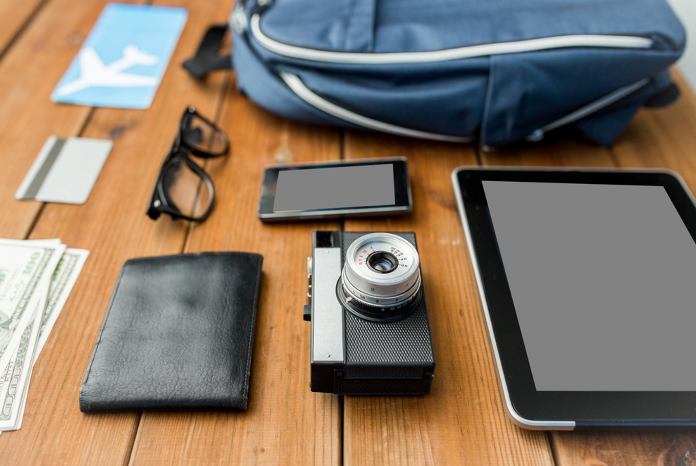 Must-have gadgets for tech-savvy travelers - Tips - The Jakarta Post