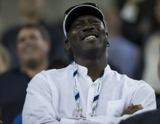 Michael Jordan pledges $5 million to African-American museum 