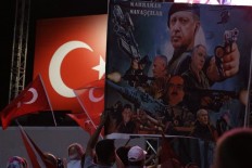 Erdogan says informing on Gulen supporters 'patriotic duty'