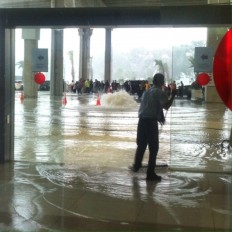 YLKI demands investigation into Terminal 3 drainage system