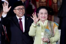 Top legislative body speaker calls for evaluation of free-visa policy