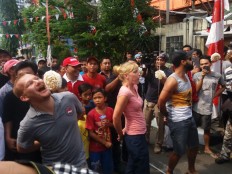 Foreign tourists participate in Independence Day festivities