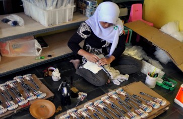 Klaten makes 15,000 souvenirs for Trump