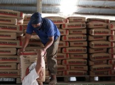 Jokowi’s vision jacks up August cement consumption