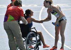 NZ, US runners awarded rare sportsmanship medal for helping each other
