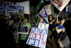 Poll shows that most Israelis, Palestinians still seek peace