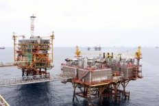 Russian joint venture Vietsovpetro oil rigs are seen at Bạch Hổ oil field in Vietnam.