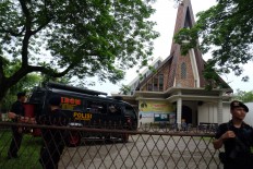 Police investigate possible IS involvement in Medan church attack