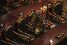 Ahok insists leave requirement is unconstitutional