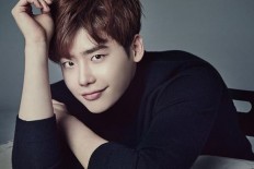 Formal lines in ‘W’ biggest challenge for Lee Jong-suk