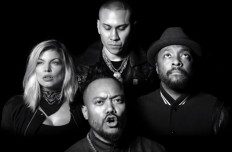 Watch Kendall Jenner, Justin Timberlake sing 'Where Is the Love?'