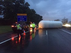 Bogor sees heavy congestion as LPG truck blocks highway
