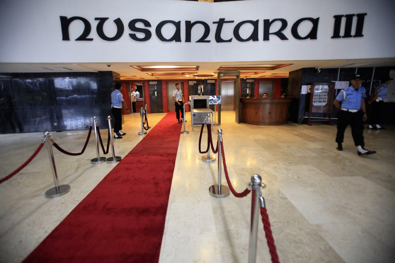 Red carpet is rolled out at the lobby of Gedung Nusantara III, which houses the offices of the legislative leaders at the House of Representatives in Senayan, Central Jakarta.
