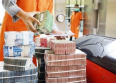 12 heroes will be on new banknotes and coins