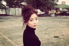 Actress Kim Yoo-jung laments bygone teenage years