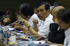 Luhut Pandjaitan, Jokowi’s close aide who was assigned by the incumbent to bridge communications with Prabowo, has called for political bigwigs, including those in the rival camp, to get in control of their emotions and think with a clear mind.