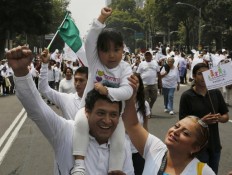 Tens of thousands march against same-sex marriage in Mexico