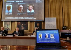 Nobel physics prize awarded to 3 for topology work 