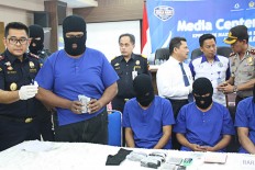 Airport security officers in N. Sumatra thwart shabu-shabu smuggling attempt