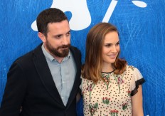 Natalie Portman gives mesmerizing performance in the first trailer of “Jackie”